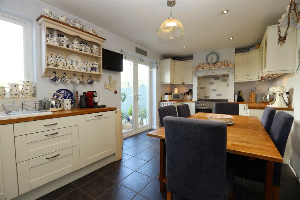 Additional property image - Wick Road, Ewenny, Vale of Glamorgan, CF35 5BL