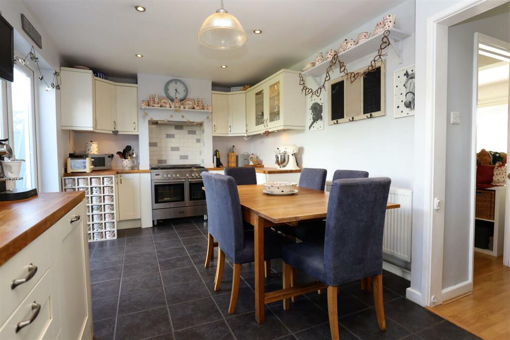 Additional property image - Wick Road, Ewenny, Vale of Glamorgan, CF35 5BL