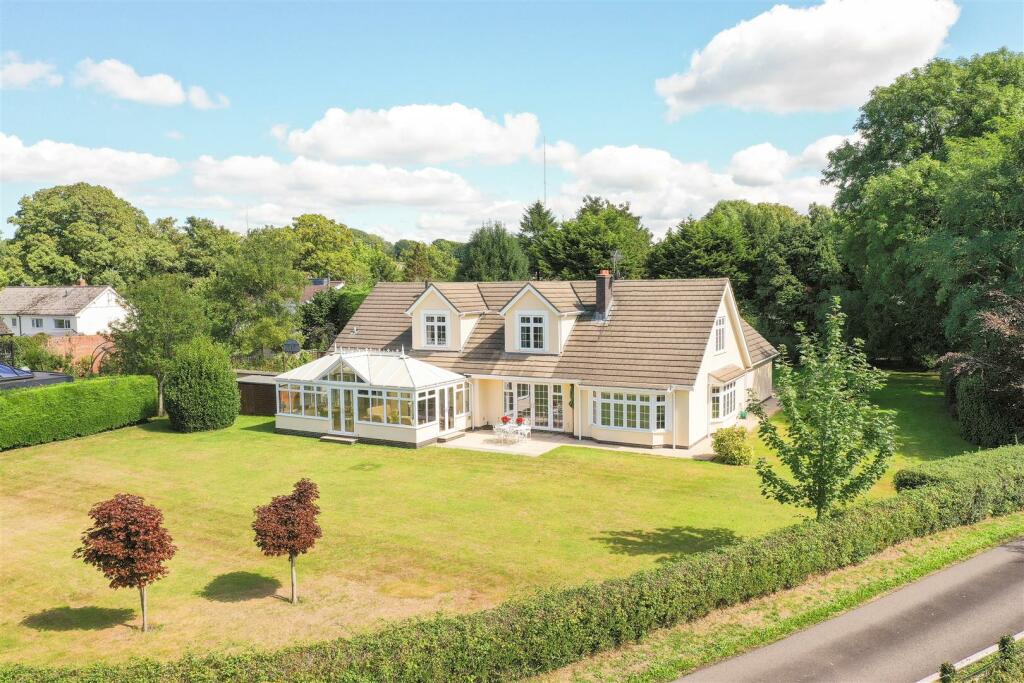 5 bedroom detached bungalow for sale in St. Hilary, Nr Cowbridge, Vale