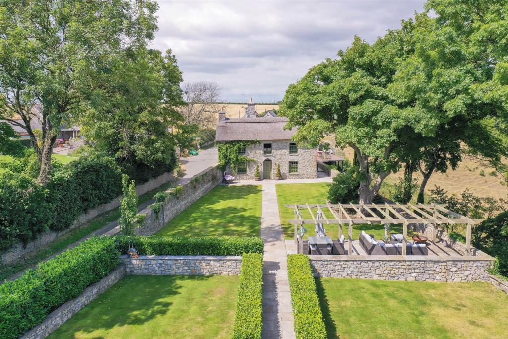 4 bedroom farm house for sale in Near Llancarfan, Vale of