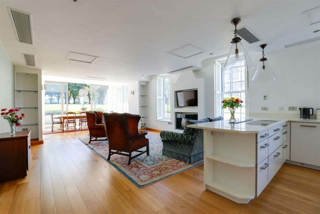 Additional property image - 1 Llewelyn House, Hensol Castle Park Hensol, Vale Of Glamorgan, CF72 8GJ