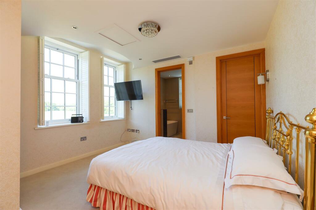 Additional property image - 1 Llewelyn House, Hensol Castle Park Hensol, Vale Of Glamorgan, CF72 8GJ