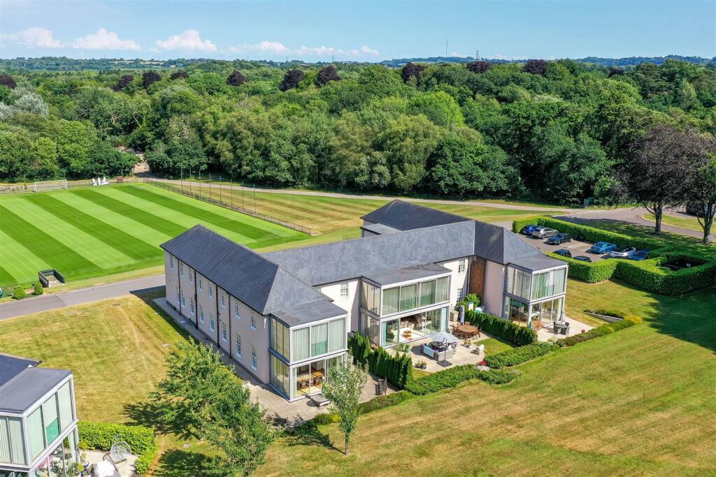 Additional property image - 1 Llewelyn House, Hensol Castle Park Hensol, Vale Of Glamorgan, CF72 8GJ