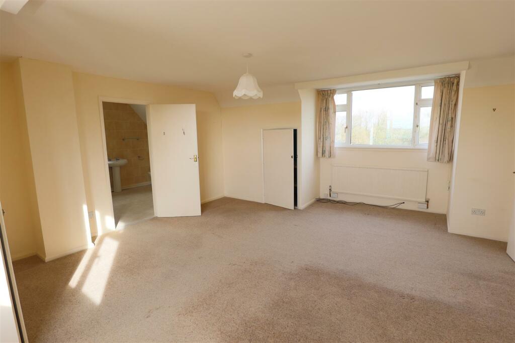 Additional property image - Ruthin Lodge, Sigingstone, Nr Cowbridge, Vale of Glamorgan, CF71 7LP