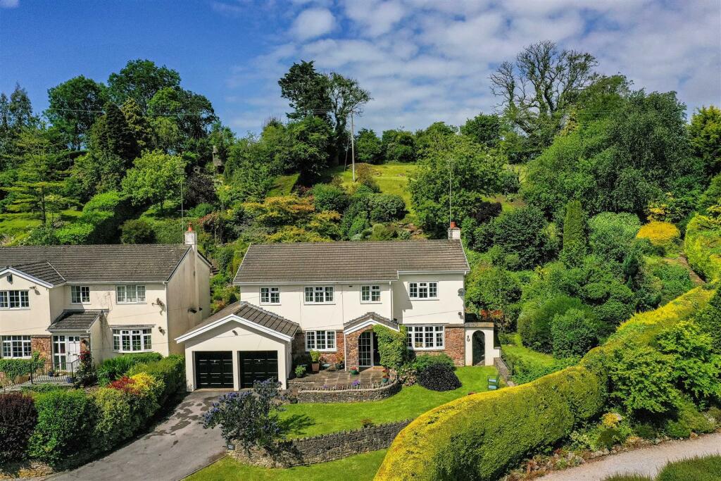 4 bedroom detached house for sale in Graig Penllyn, Near Cowbridge, Vale of CF71 7RT
