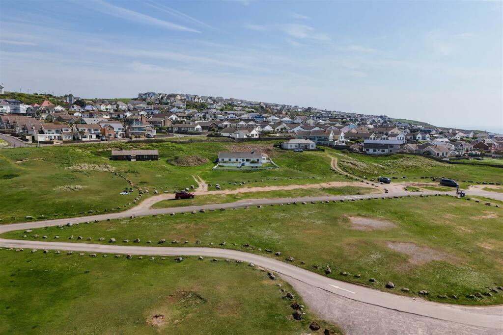 Additional property image - Channel View, Ogmore-By-Sea, Vale Of Glamorgan, CF32 0QA