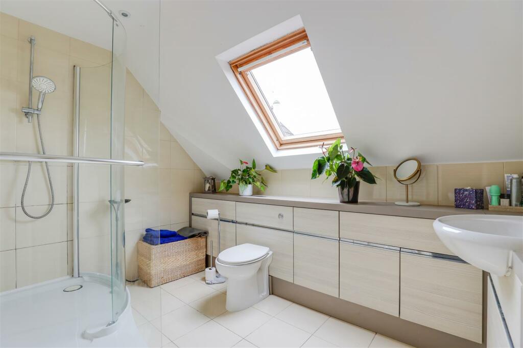 Additional property image - Broadlands, The Meadows, Penllyn, Nr Cowbridge, Vale of Glamorgan, CF71 7RL