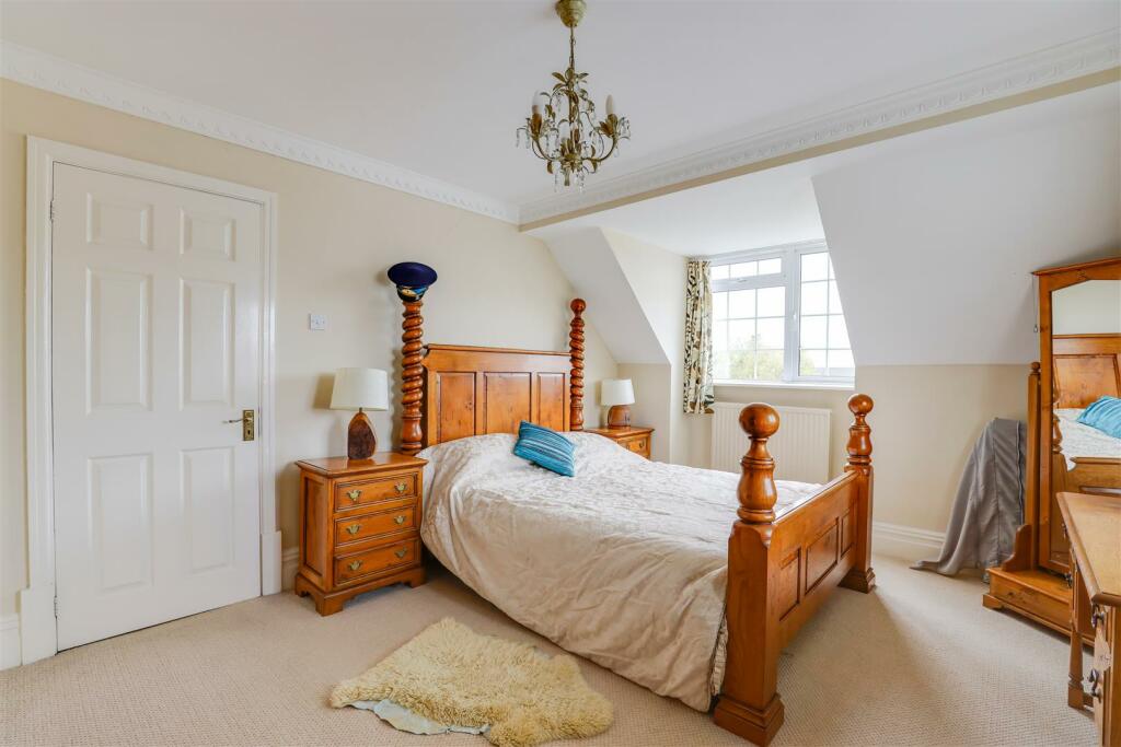 Additional property image - Broadlands, The Meadows, Penllyn, Nr Cowbridge, Vale of Glamorgan, CF71 7RL