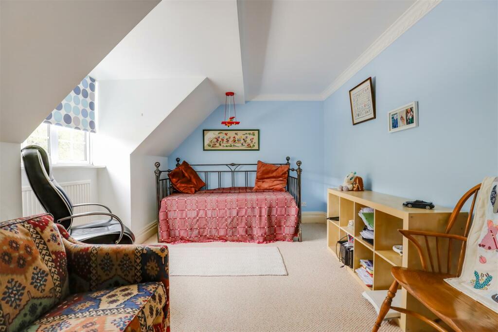 Additional property image - Broadlands, The Meadows, Penllyn, Nr Cowbridge, Vale of Glamorgan, CF71 7RL
