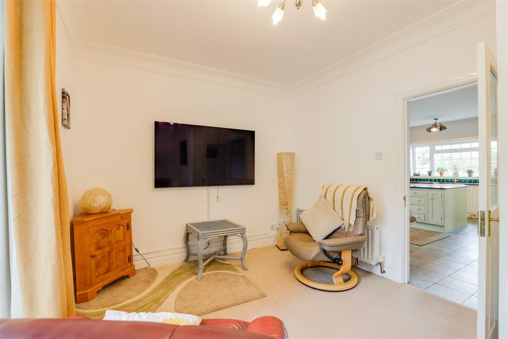 Additional property image - Broadlands, The Meadows, Penllyn, Nr Cowbridge, Vale of Glamorgan, CF71 7RL