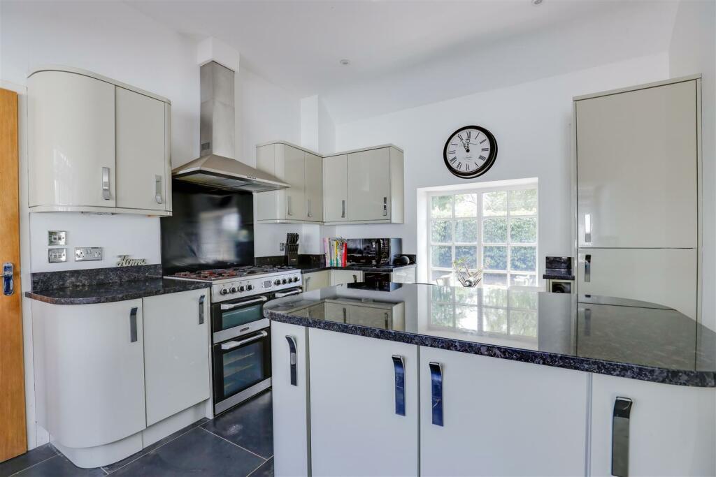 Additional property image - Trehill Cottage, St Nicholas, Vale Of Glamorgan, CF5 6SJ