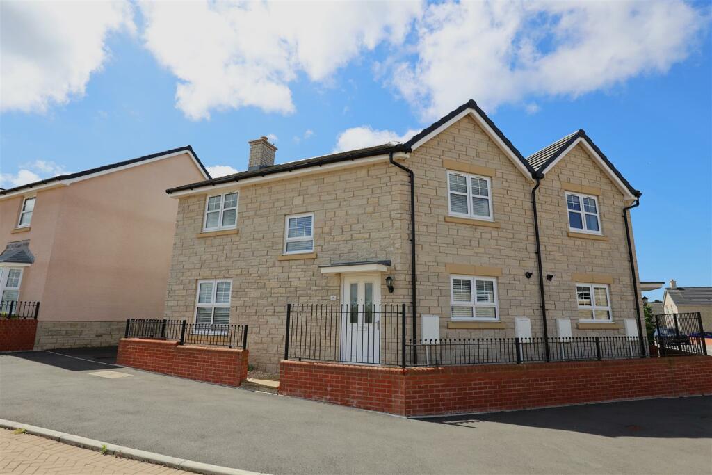 3 bedroom semidetached house for sale in 39 Dunraven Close, Cowbridge, Vale Of CF71