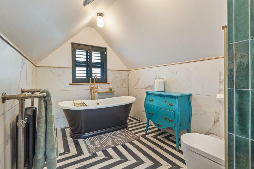 Additional property image - Pencisely Road, Cardiff, CF5 1DL