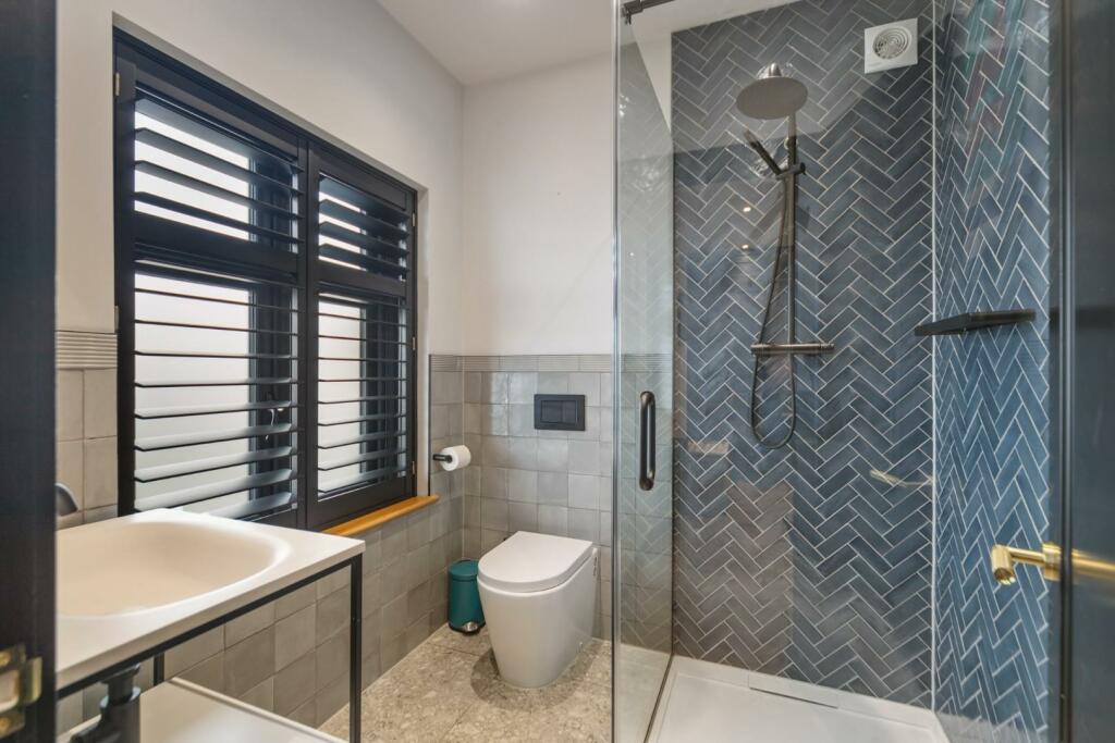 Additional property image - Pencisely Road, Cardiff, CF5 1DL