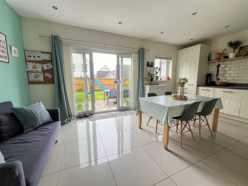 Additional property image - 15 Heol Cae Pwll, Colwinston, Cowbridge, Vale of Glamorgan, CF71 7PL