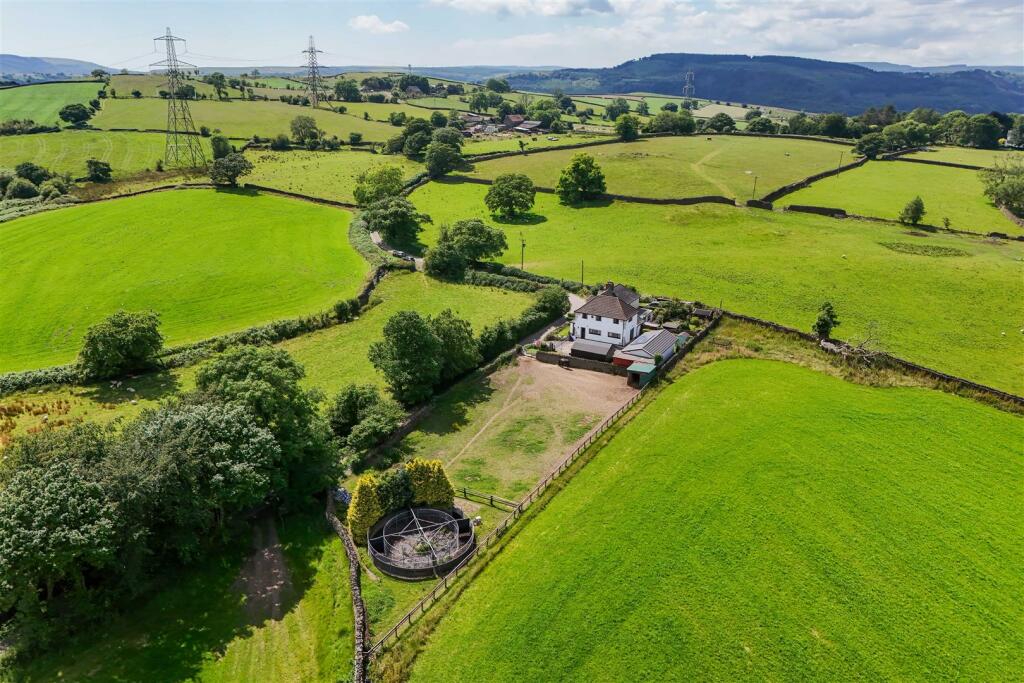 Additional property image - 1 Tynewydd Cottage Cilfynydd, Pontypridd, CF37 4HP
