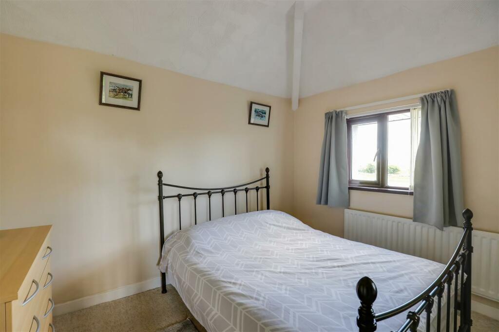 Additional property image - 1 Tynewydd Cottage Cilfynydd, Pontypridd, CF37 4HP