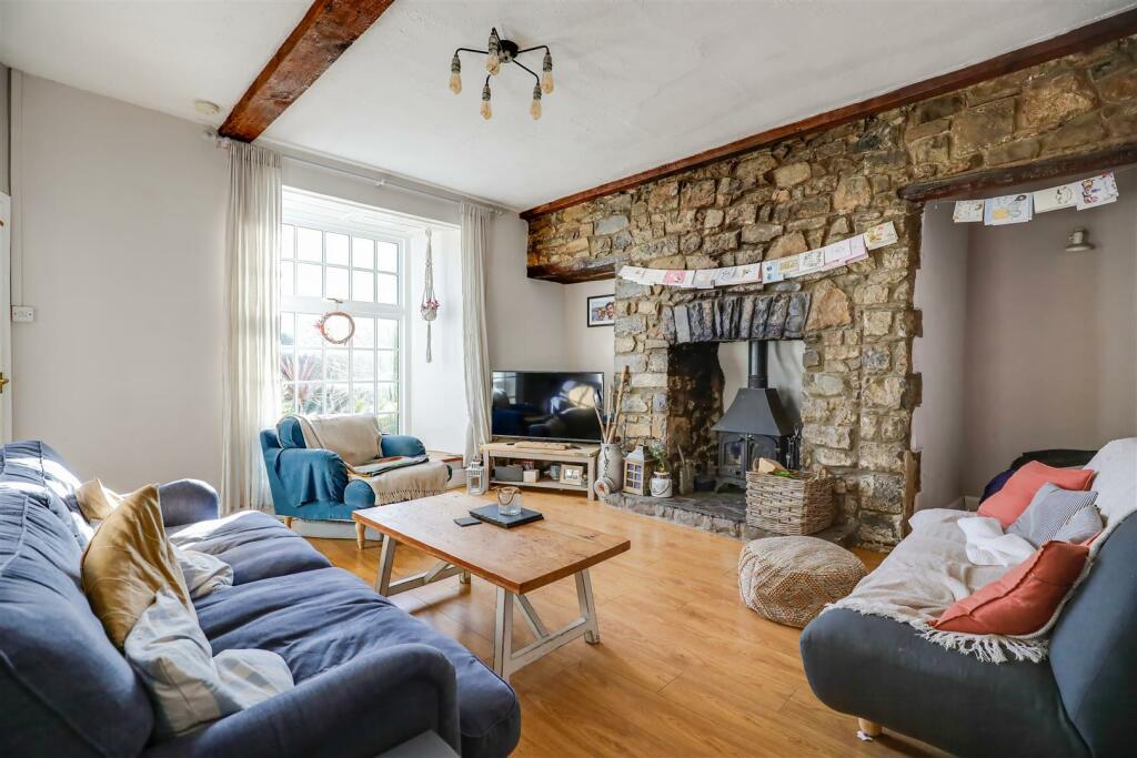 Additional property image - 2 Woodford House, Colhugh Street, Llantwit Major, Vale of Glamorgan, CF61 1RF