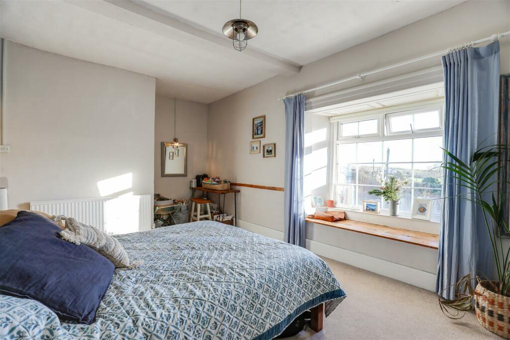 Additional property image - 2 Woodford House, Colhugh Street, Llantwit Major, Vale of Glamorgan, CF61 1RF