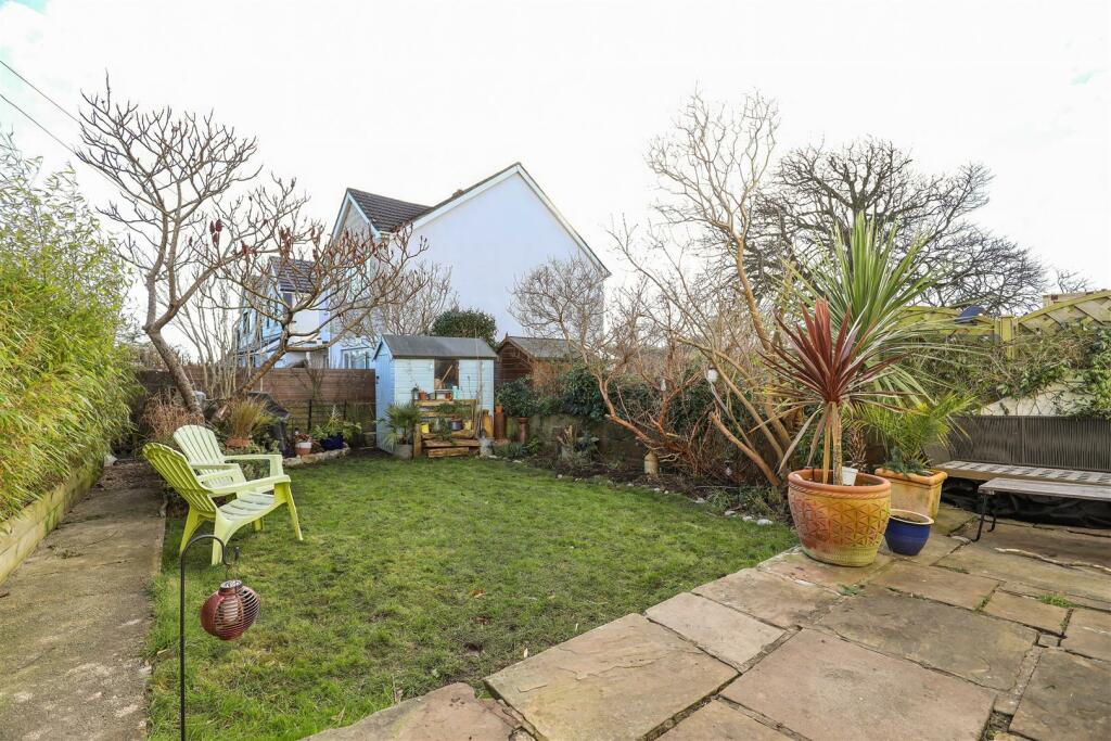Additional property image - 2 Woodford House, Colhugh Street, Llantwit Major, Vale of Glamorgan, CF61 1RF