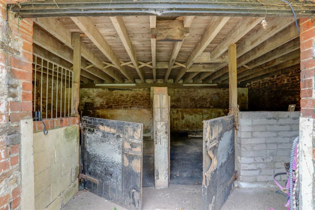 Additional property image - Alps Farm, Alps Quarry Road, Wenvoe, Vale Of Glamorgan, CF5 6AA