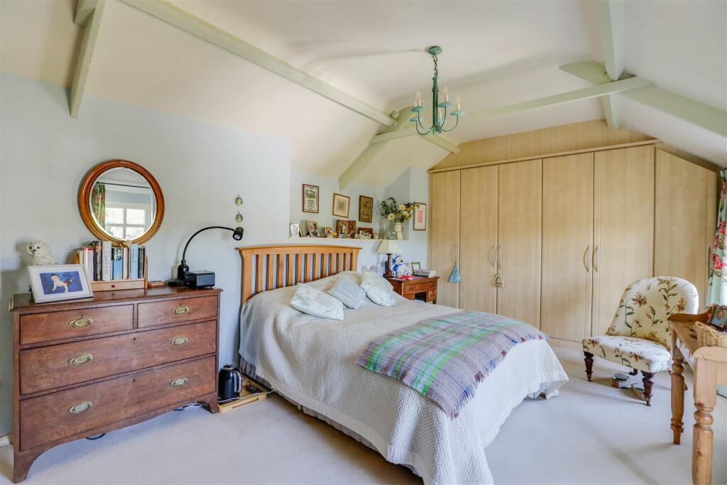 Additional property image - Piccadilly, Llanblethian, Nr Cowbridge, Vale of Glamorgan, CF71 7JL