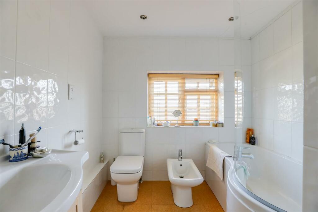 Additional property image - Piccadilly, Llanblethian, Nr Cowbridge, Vale of Glamorgan, CF71 7JL