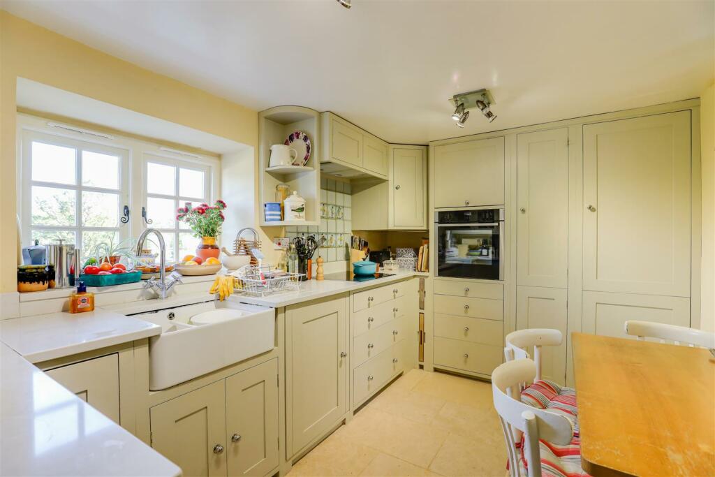 Additional property image - Piccadilly, Llanblethian, Nr Cowbridge, Vale of Glamorgan, CF71 7JL