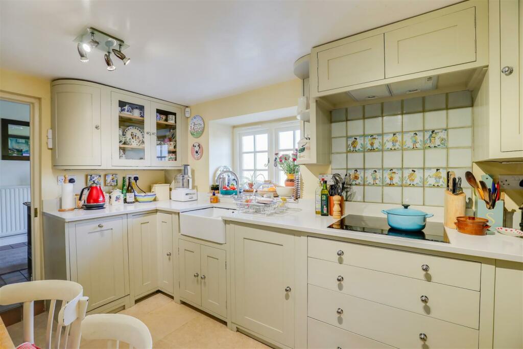 Additional property image - Piccadilly, Llanblethian, Nr Cowbridge, Vale of Glamorgan, CF71 7JL