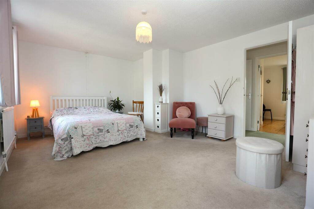 Additional property image - Colhugh Street, Llantwit Major, Vale of Glamorgan, CF61 1RE