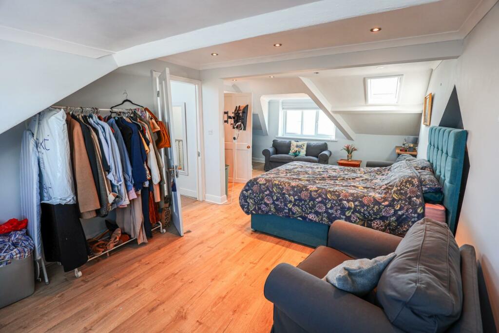 Additional property image - Greenfield, The Fields, Southerndown, Vale of Glamorgan, CF32 0RP