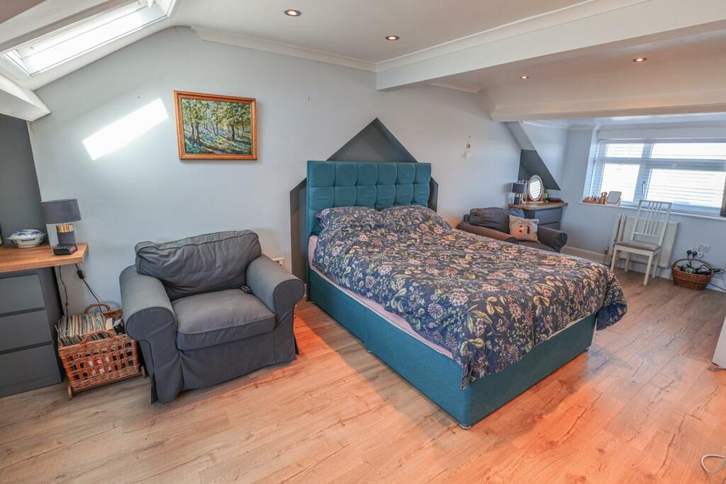 Additional property image - Greenfield, The Fields, Southerndown, Vale of Glamorgan, CF32 0RP