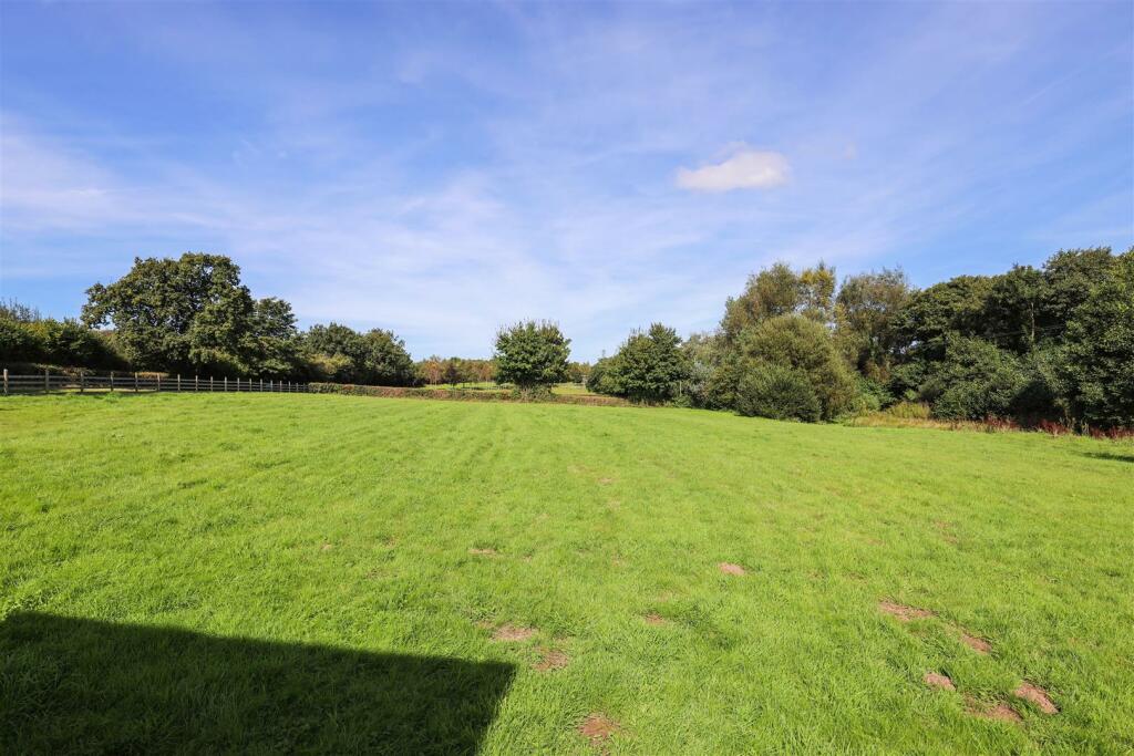 Additional property image - Tredodridge, Near Cowbridge, Vale of Glamorgan, CF71 7UL