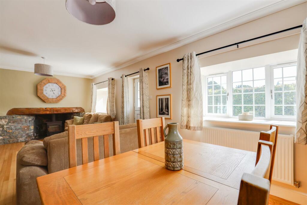 Additional property image - Tredodridge, Near Cowbridge, Vale of Glamorgan, CF71 7UL