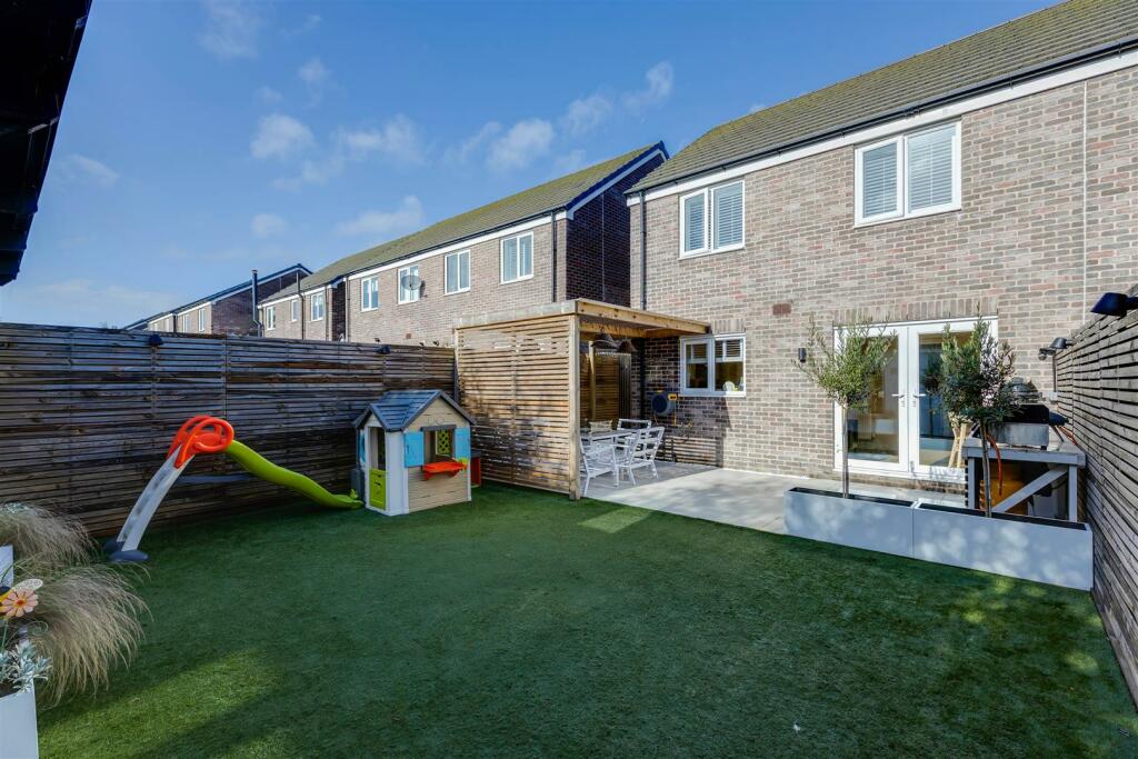 Additional property image - Plasnewydd Walk, Llantwit Major, Vale of Glamorgan, CF61 2YW