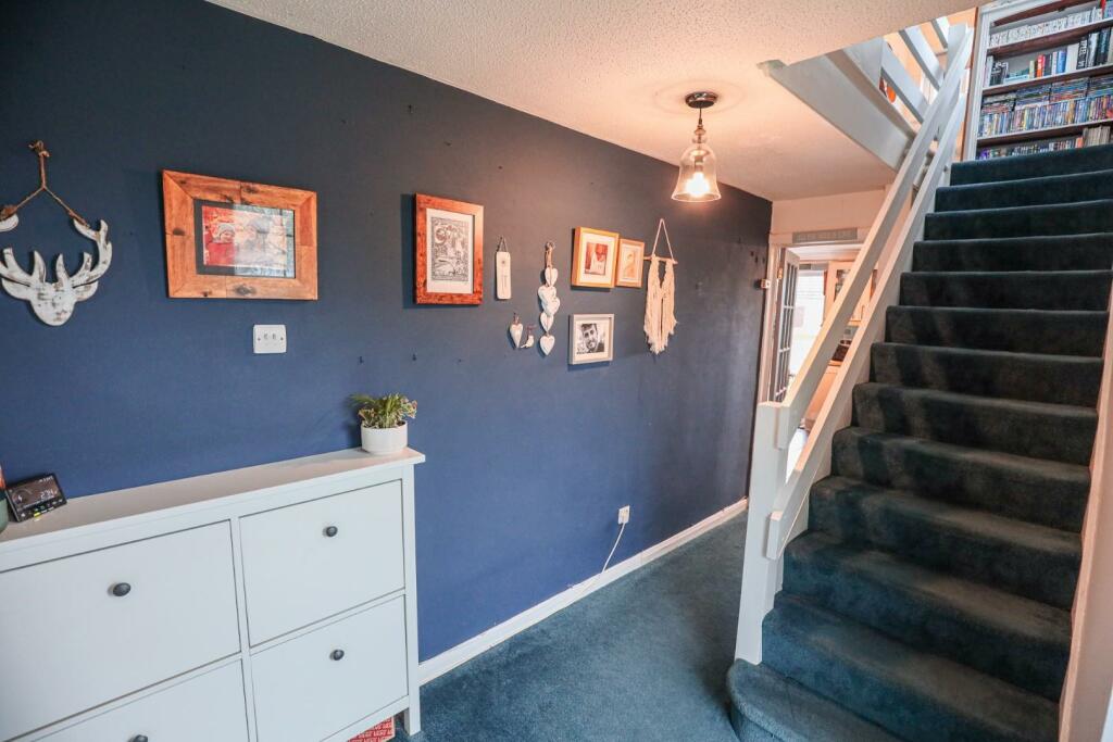 Additional property image - 2 Eurgan Close, Llantwit Major, Vale Of Glamorgan, CF61 1QY