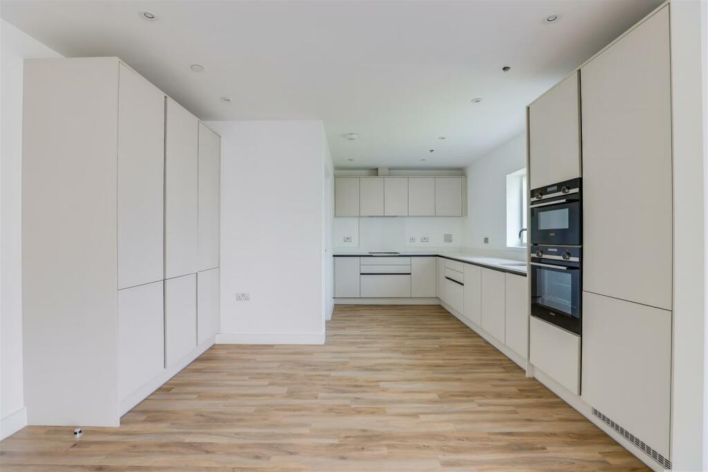 Additional property image - Cottrell Gardens, Bonvilston, Vale of Glamorgan, CF5 6FX