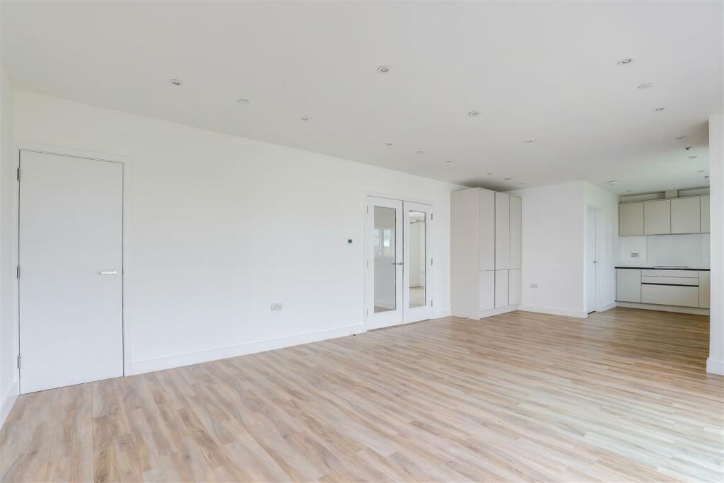 Additional property image - Cottrell Gardens, Bonvilston, Vale of Glamorgan, CF5 6FX