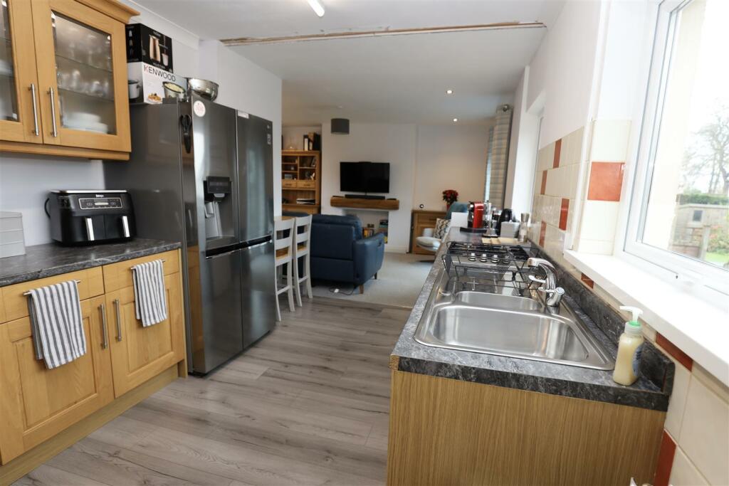 Additional property image - Porth Y Green Close, Llanblethian, Cowbridge, Vale of Glamorgan, CF71 7JR