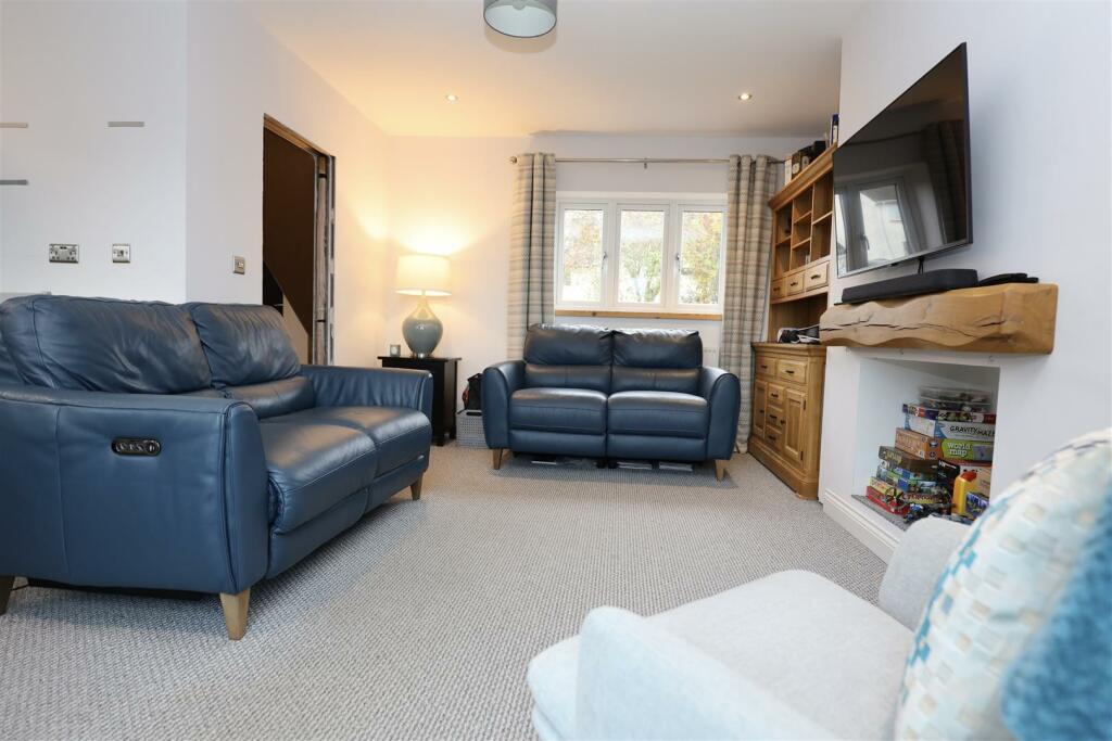 Additional property image - Porth Y Green Close, Llanblethian, Cowbridge, Vale of Glamorgan, CF71 7JR