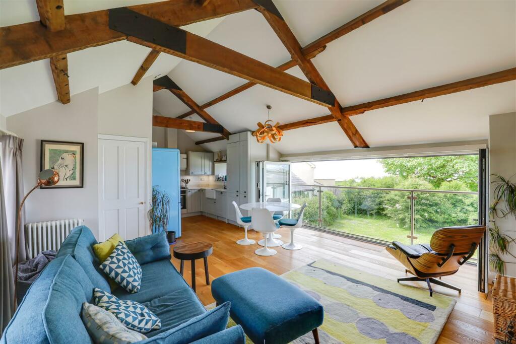 Additional property image - The Old Cottage, Southerndown, Vale Of Glamorgan, CF32 0RW