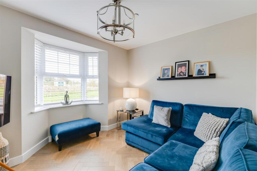 Additional property image - Thomas Clarke Road, Cowbridge, Vale Of Glamorgan, CF71 7FT