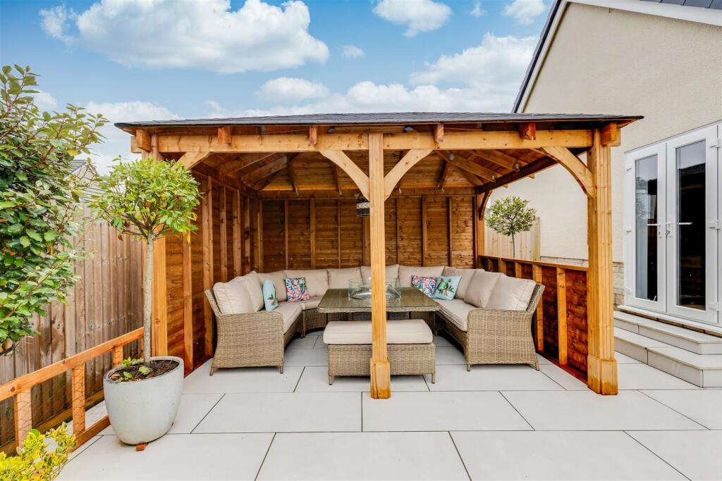 Additional property image - Thomas Clarke Road, Cowbridge, Vale Of Glamorgan, CF71 7FT