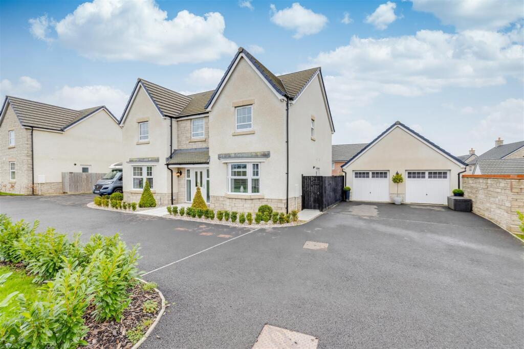 Additional property image - Thomas Clarke Road, Cowbridge, Vale Of Glamorgan, CF71 7FT
