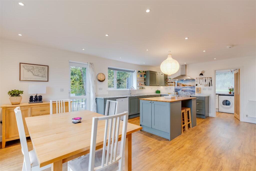 Additional property image - Dyffryn, Nr St Nicholas, Vale of Glamorgan, CF5 6SU