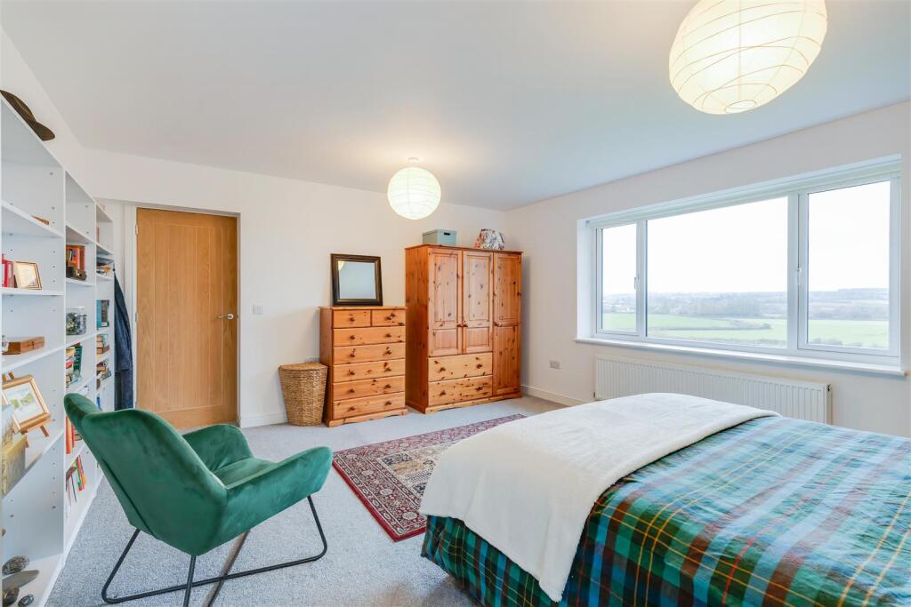 Additional property image - Dyffryn, Nr St Nicholas, Vale of Glamorgan, CF5 6SU