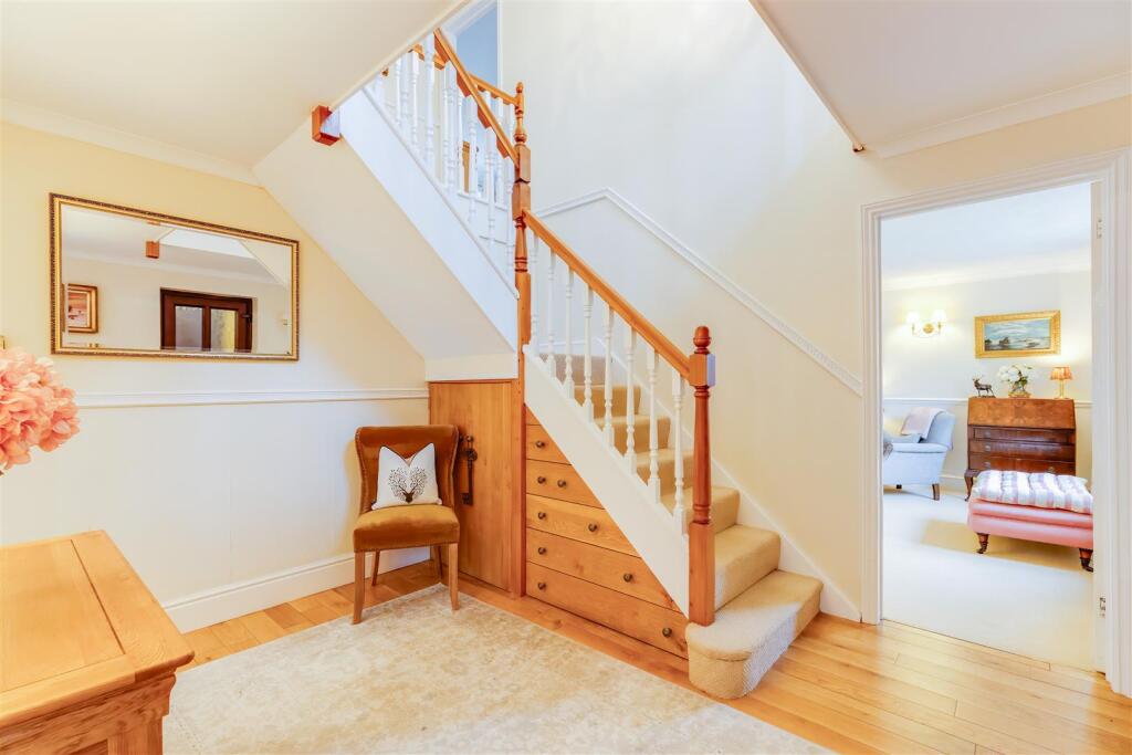 Additional property image - Tanglewood, Penmark, Vale Of Glamorgan, CF62 3BP