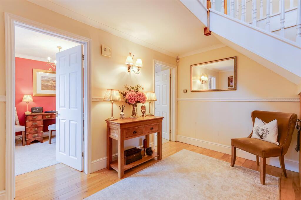 Additional property image - Tanglewood, Penmark, Vale Of Glamorgan, CF62 3BP