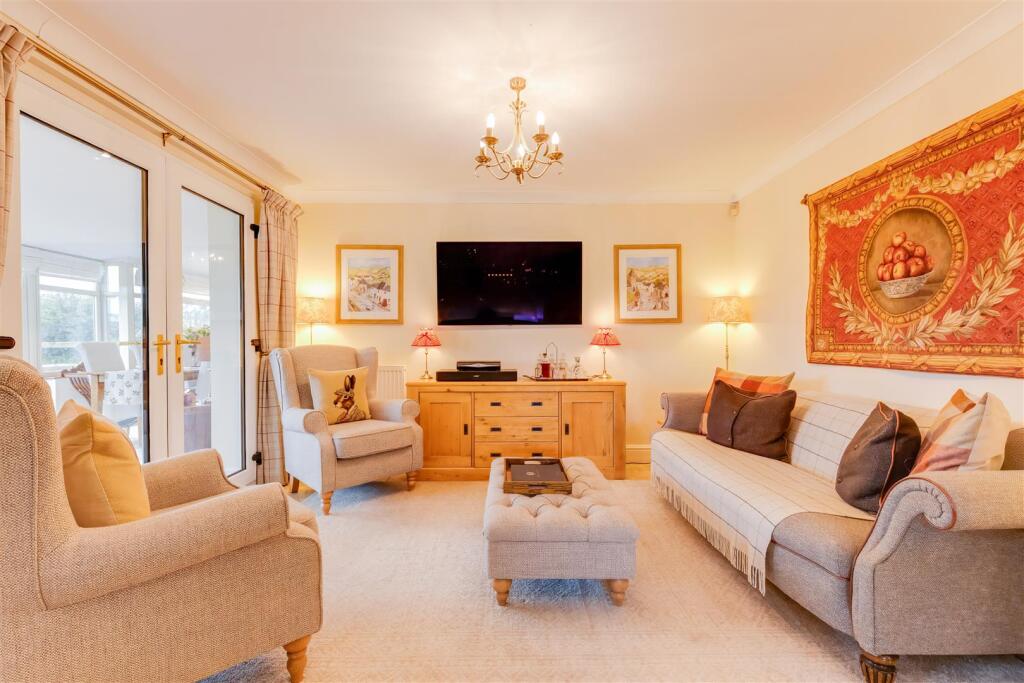 Additional property image - Tanglewood, Penmark, Vale Of Glamorgan, CF62 3BP