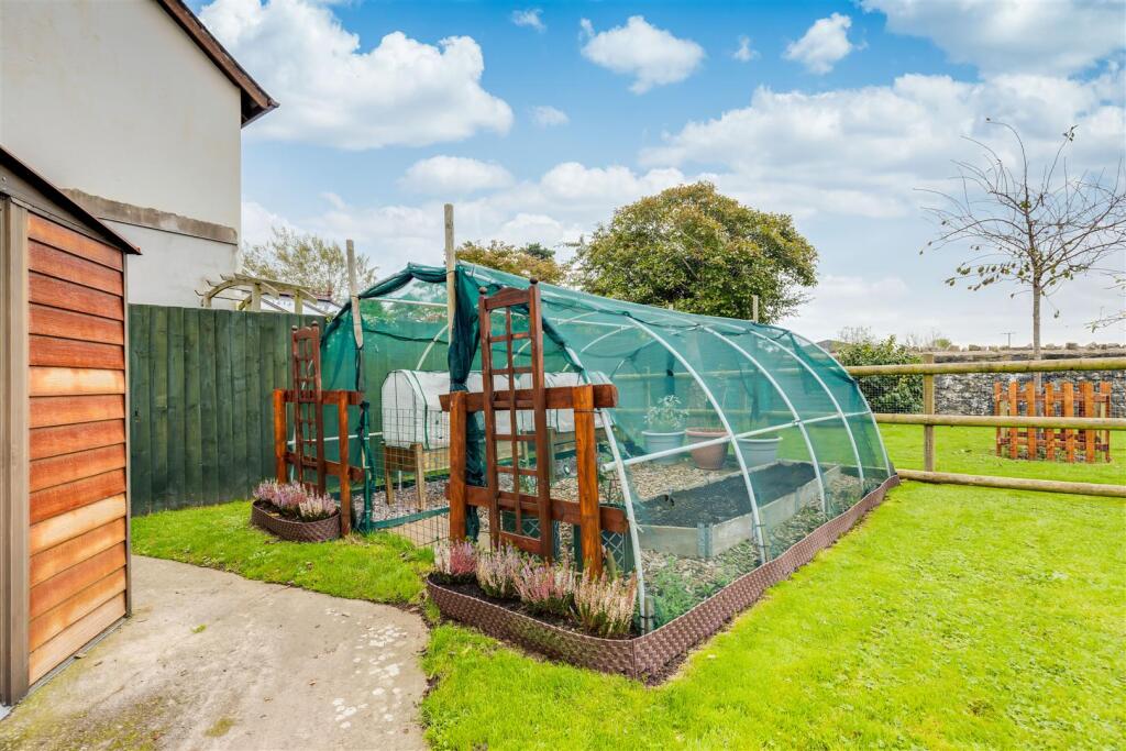 Additional property image - Tanglewood, Penmark, Vale Of Glamorgan, CF62 3BP